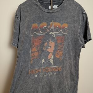 AC/DC High Voltage Tour '76 Graphic Washed Black T-Shirt Size S/M